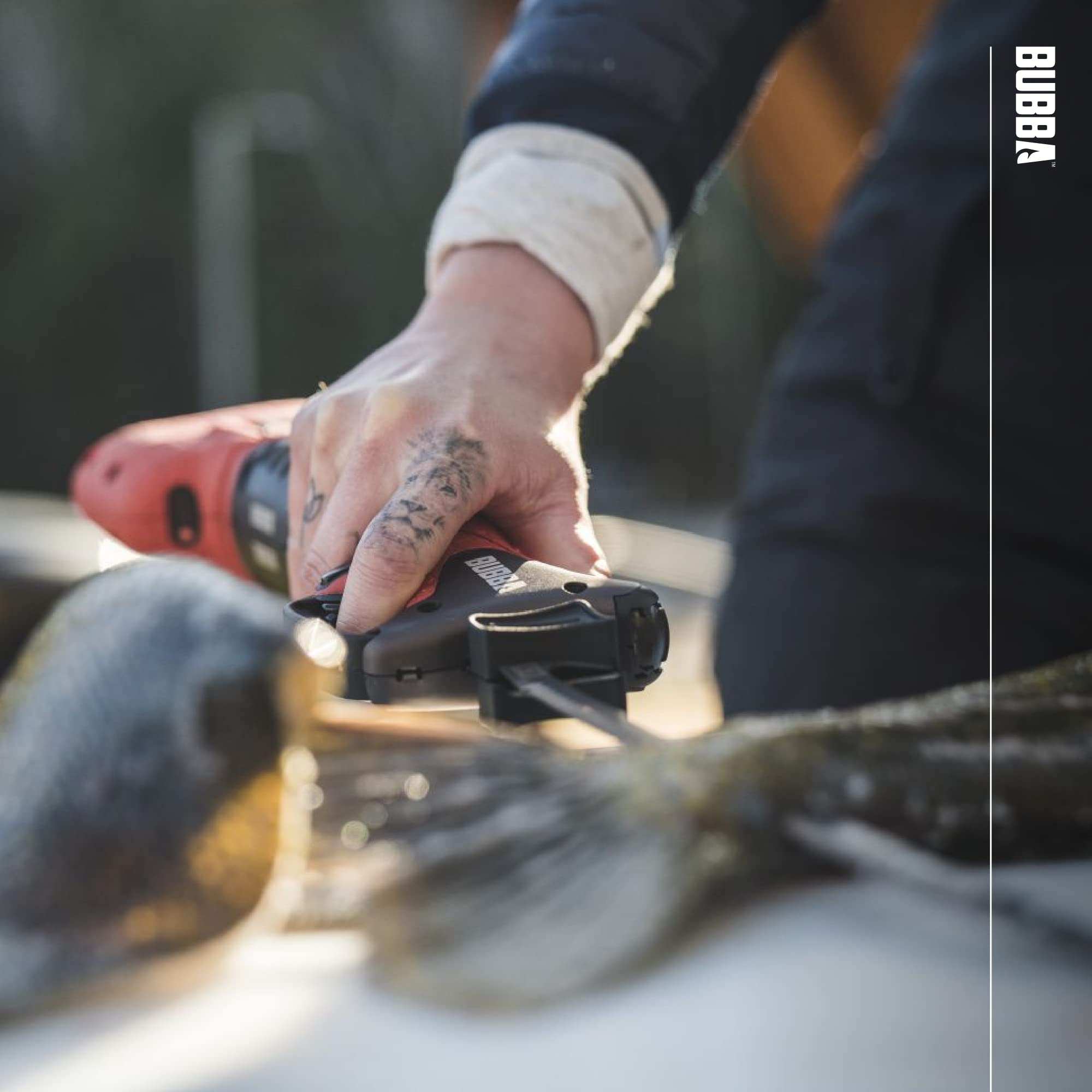 Bubba Pro Series Lithium-Ion Electric Fillet Knife with Non-Slip Grip Handle, 4 Ti-Nitride S.S. Coated Non-Stick Reciprocating Blades, Charger and Case for Fishing - Image 8